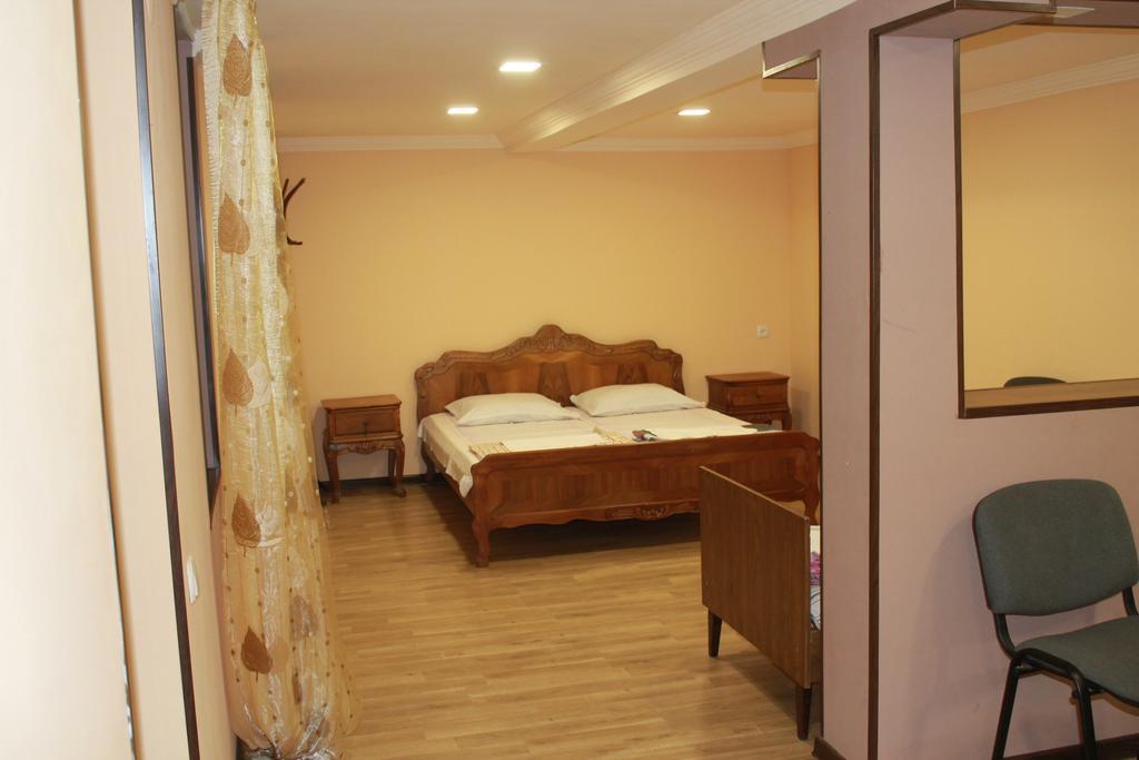 Apartment Cool House Borjomi Dış mekan fotoğraf